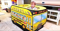 Детская игровая палатка  "Школьный автобус" + 50 шаров